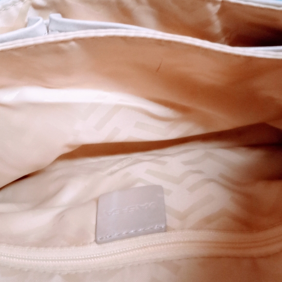 Vintage Via Spiga purse in camel beige with silver rhinestone magnetic closure - Picture 7 of 11